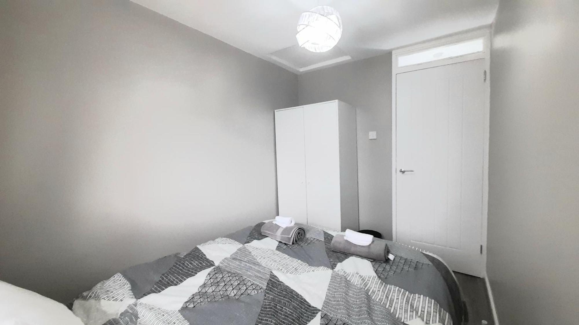 293 Home- Free On Site Parking Holiday home Belfast