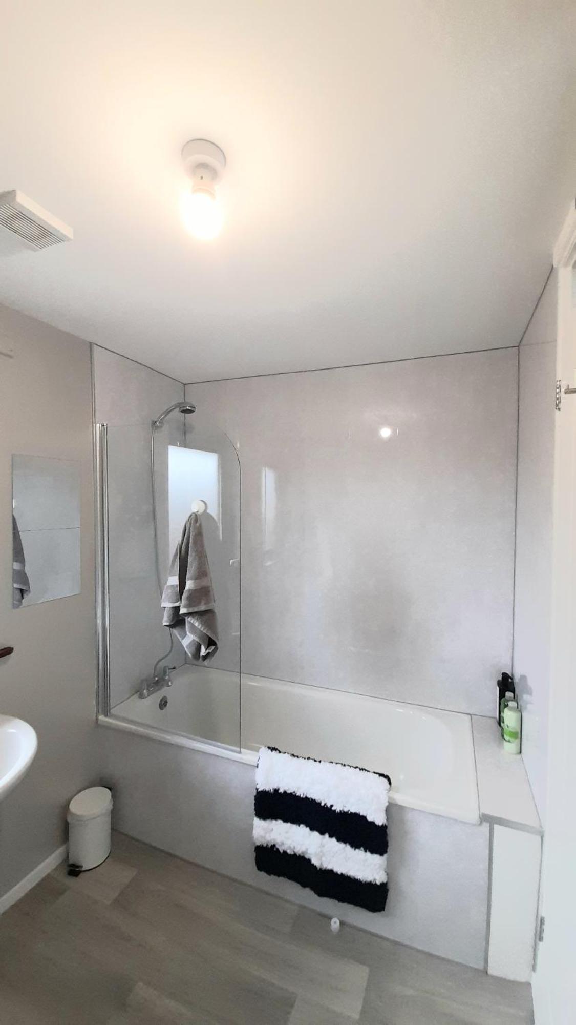293 Home- Free On Site Parking Holiday home *