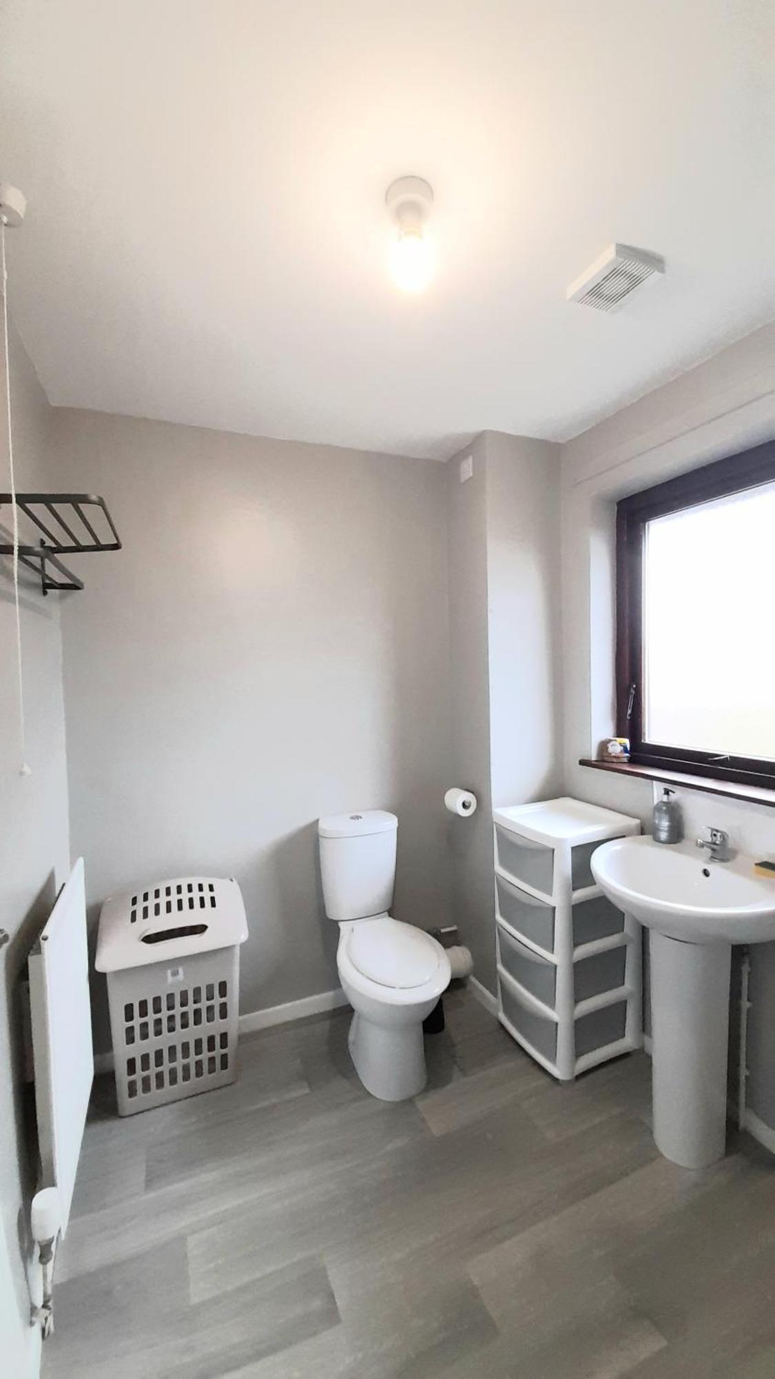 293 Home- Free On Site Parking * Belfast