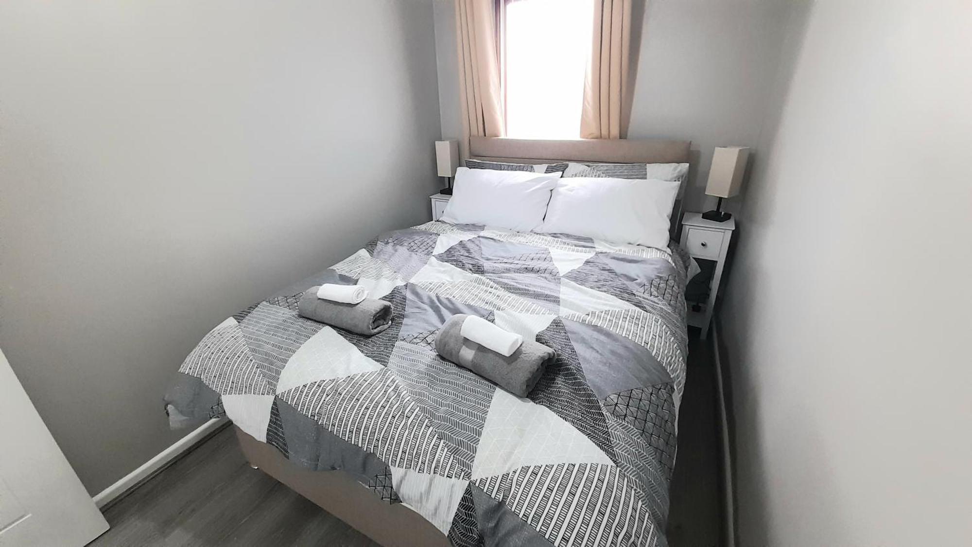 293 Home- Free On Site Parking *