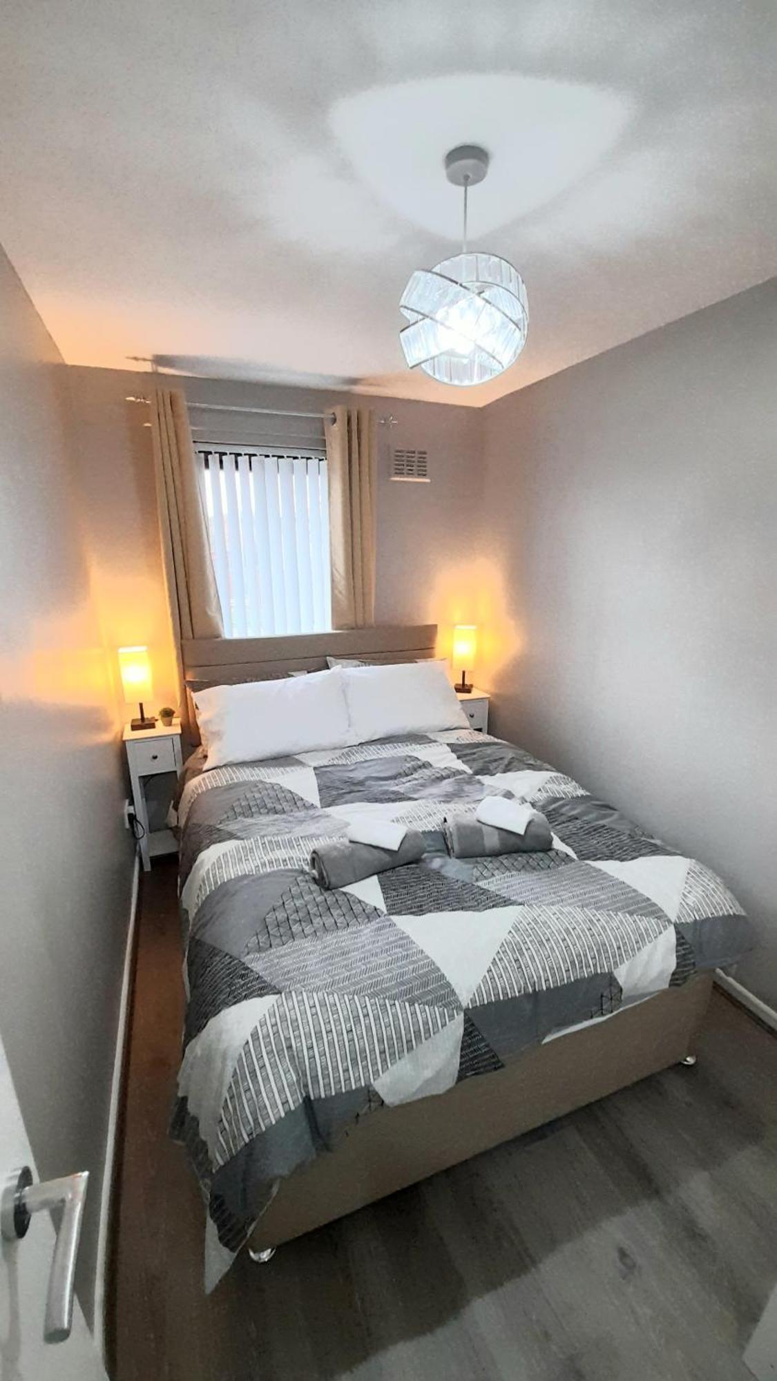 293 Home- Free On Site Parking Holiday home *