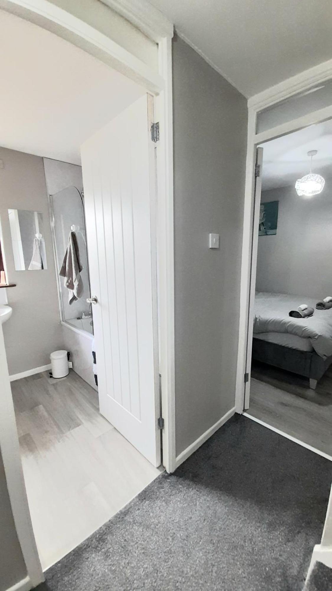 293 Home- Free On Site Parking